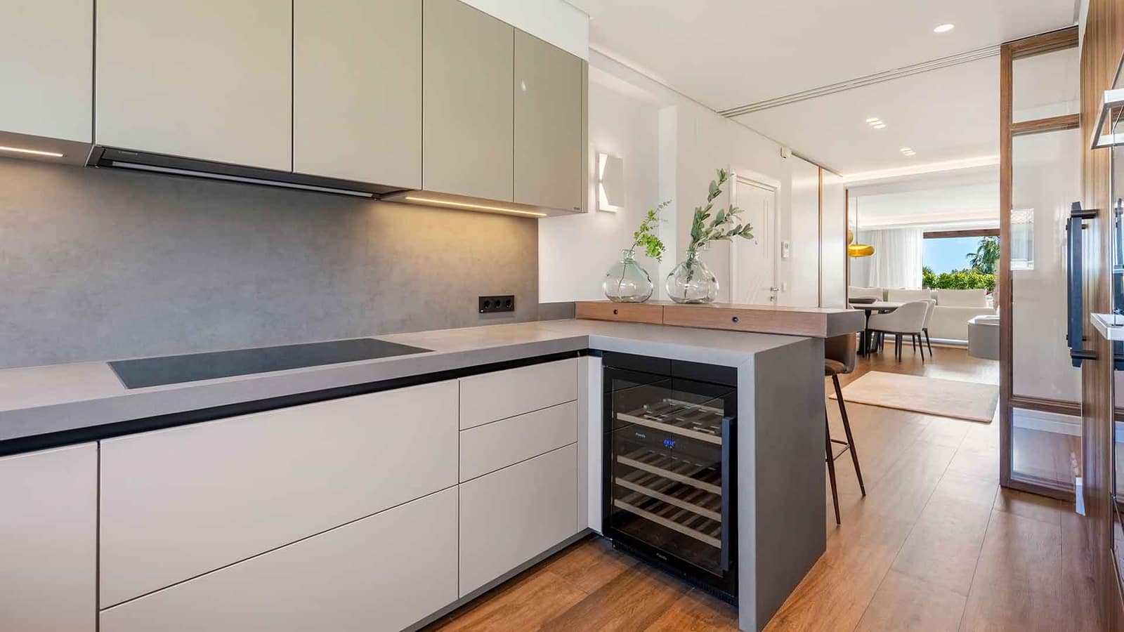 3 soverom Leilighet til salgs i Golden Mile med svømmebasseng - € 2 495 000 (Ref: 9936100)