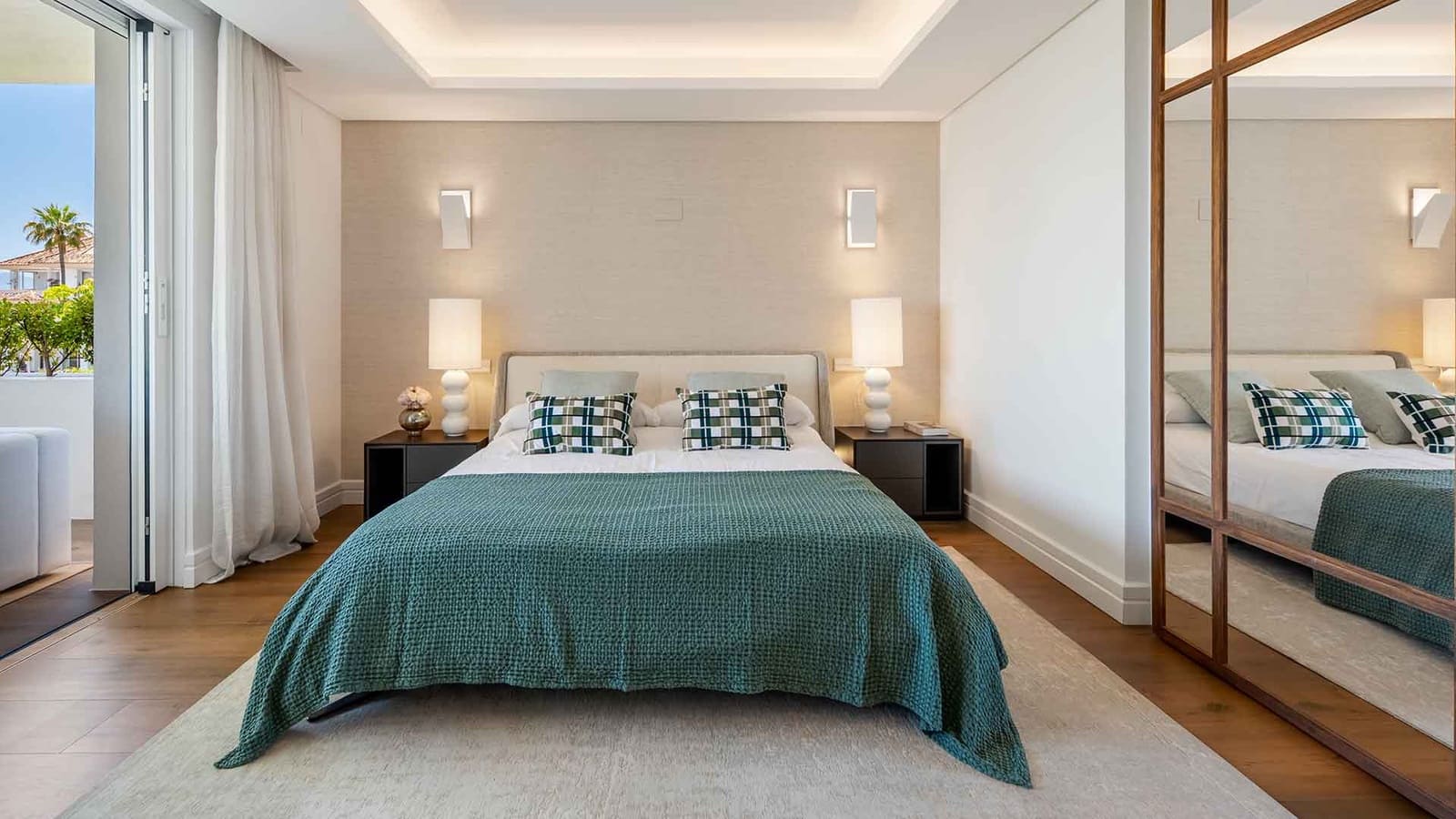 3 soverom Leilighet til salgs i Golden Mile med svømmebasseng - € 2 495 000 (Ref: 9936100)