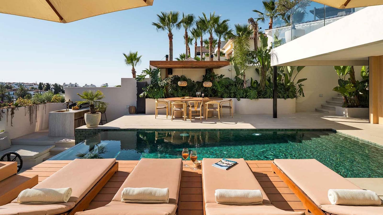 Chalet de 5 habitaciones en Nueva Andalucia en venta con piscina - 2.995.000 € (Ref: 9936101)