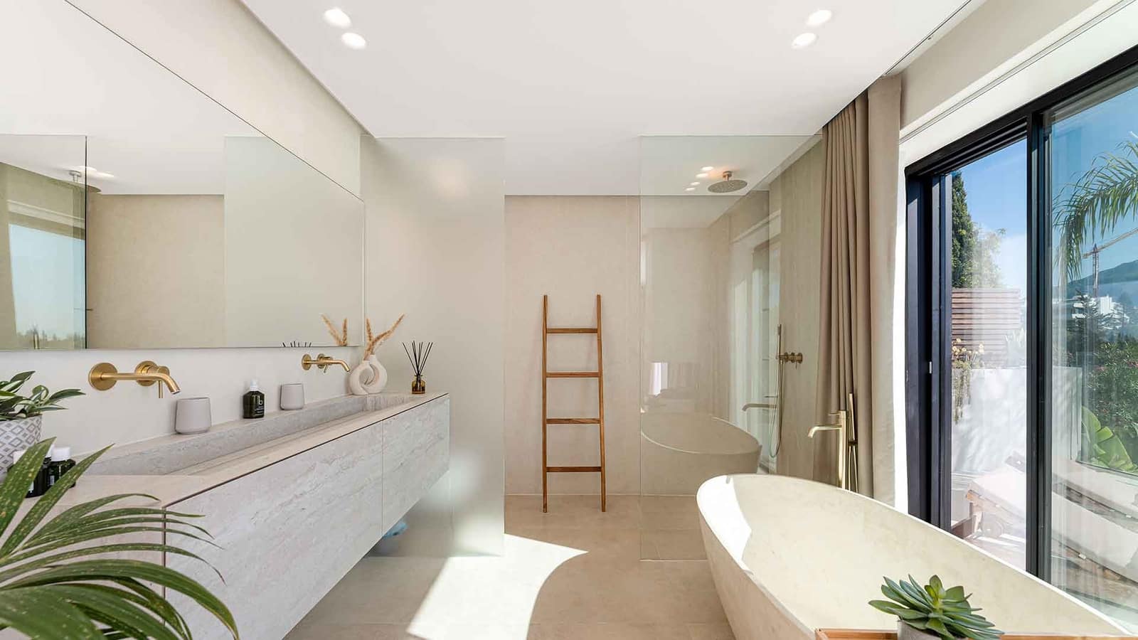 Chalet de 5 habitaciones en Nueva Andalucia en venta con piscina - 2.995.000 € (Ref: 9936101)
