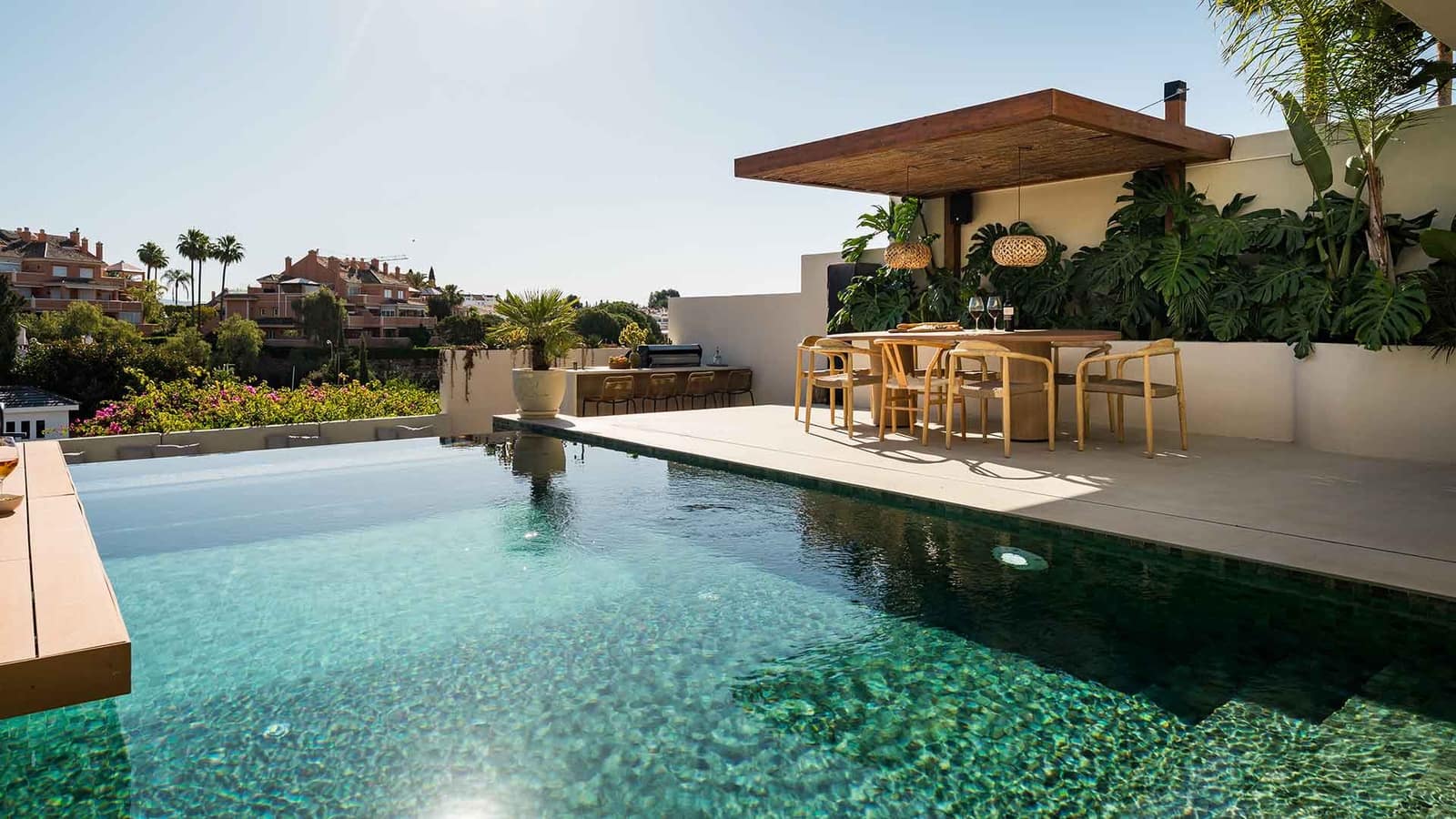 Chalet de 5 habitaciones en Nueva Andalucia en venta con piscina - 2.995.000 € (Ref: 9936101)