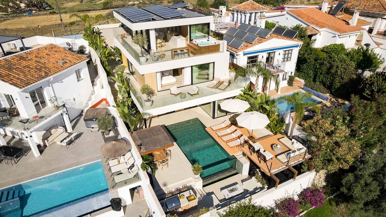 Chalet de 5 habitaciones en Nueva Andalucia en venta con piscina - 2.995.000 € (Ref: 9936101)