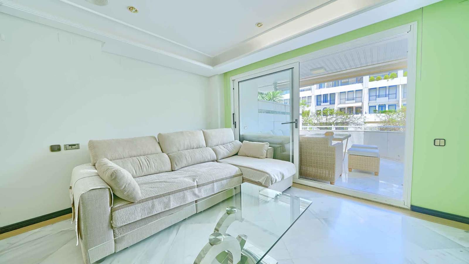 1 soveværelse Lejlighed til salg i Marbella med swimmingpool - € 850.000 (Ref: 9936105)