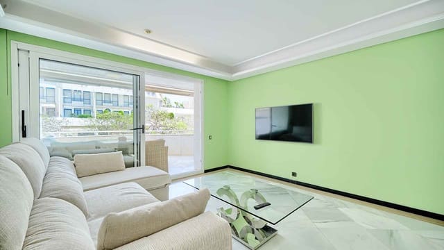 1 soveværelse Lejlighed til salg i Playa Bajadilla - Puertos, Marbella med swimmingpool - € 850.000 (Ref: 9936105)