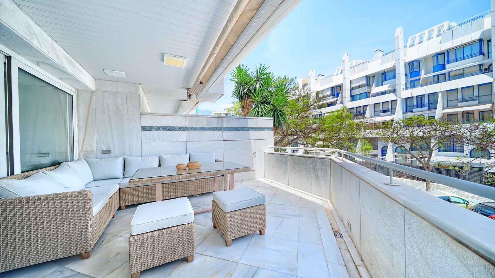 1 soveværelse Lejlighed til salg i Marbella med swimmingpool - € 850.000 (Ref: 9936105)