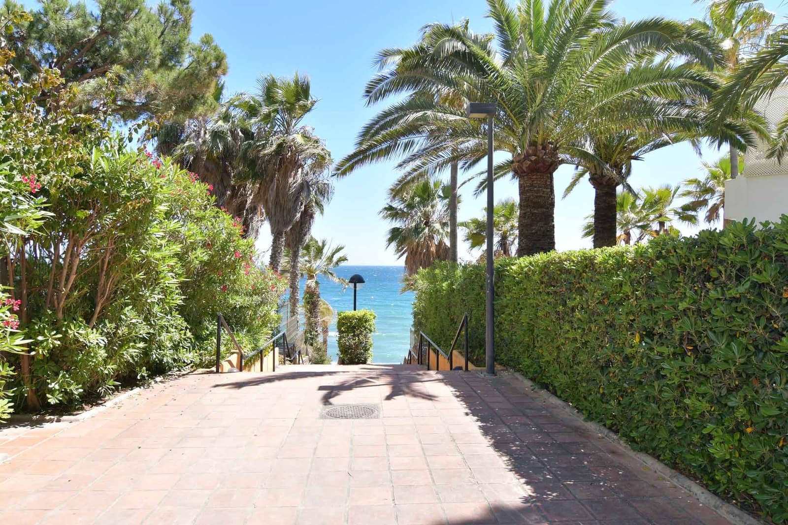 1 soveværelse Lejlighed til salg i Marbella med swimmingpool - € 850.000 (Ref: 9936105)