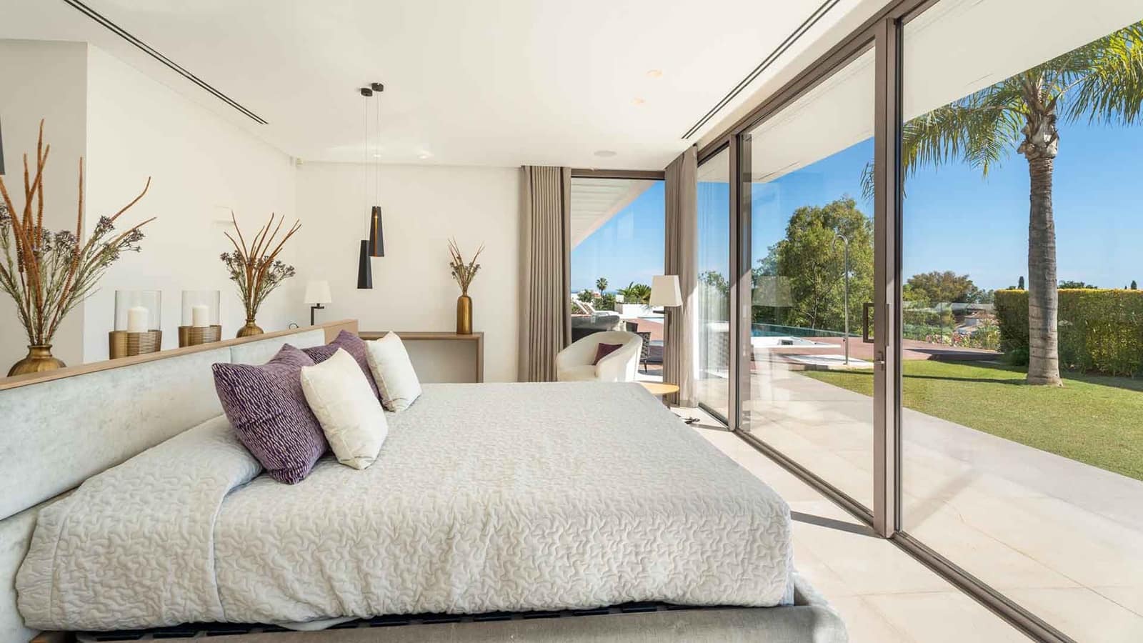 5 quarto Moradia para venda em La Quinta com piscina - 4 950 000 € (Ref: 9936106)
