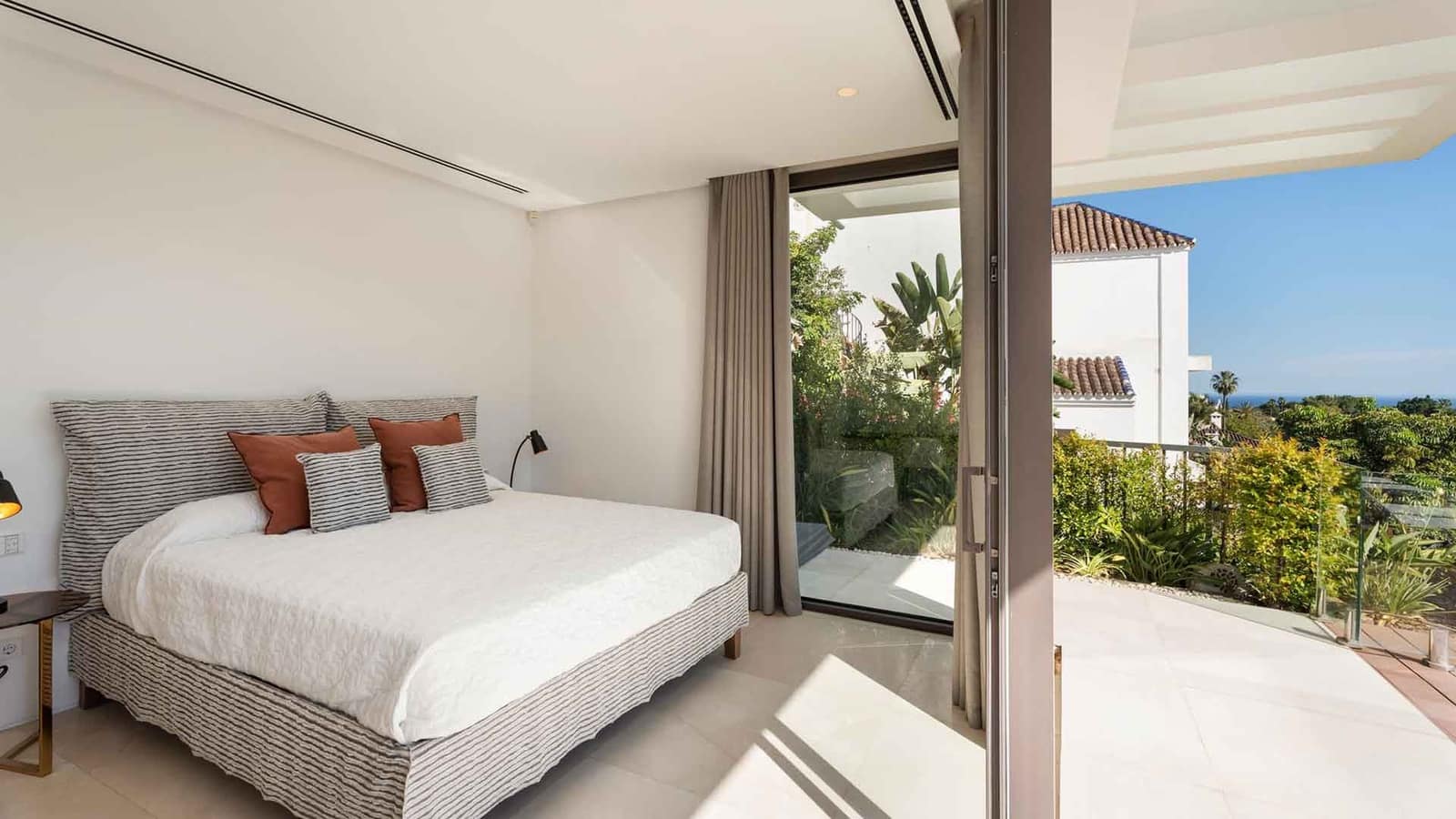 5 quarto Moradia para venda em La Quinta com piscina - 4 950 000 € (Ref: 9936106)