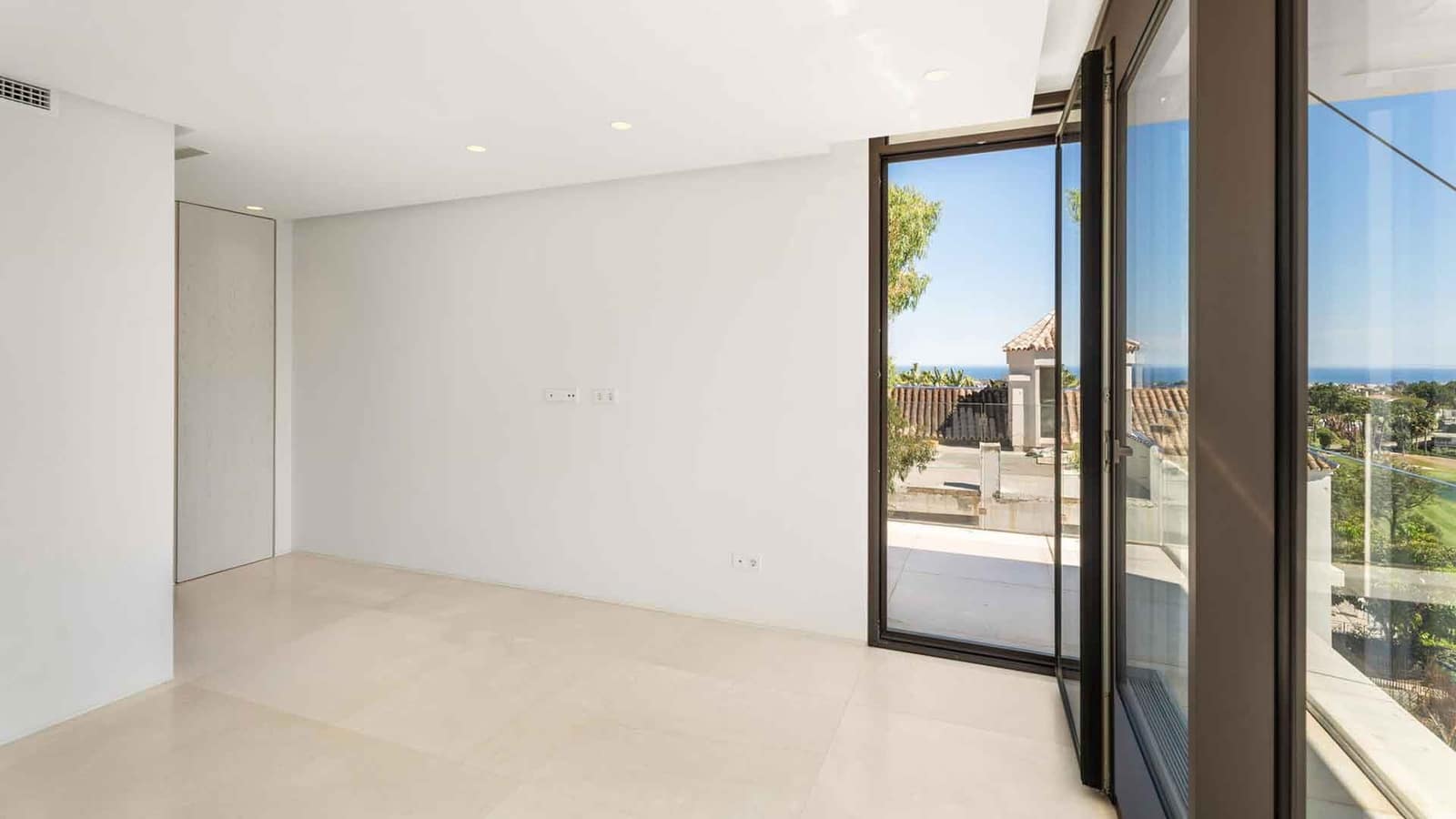5 quarto Moradia para venda em La Quinta com piscina - 4 950 000 € (Ref: 9936106)