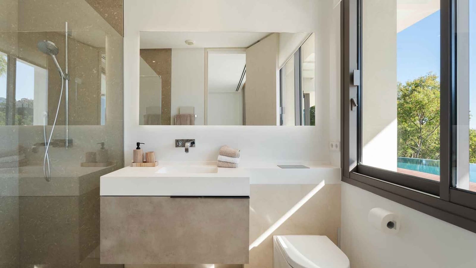 5 quarto Moradia para venda em La Quinta com piscina - 4 950 000 € (Ref: 9936106)