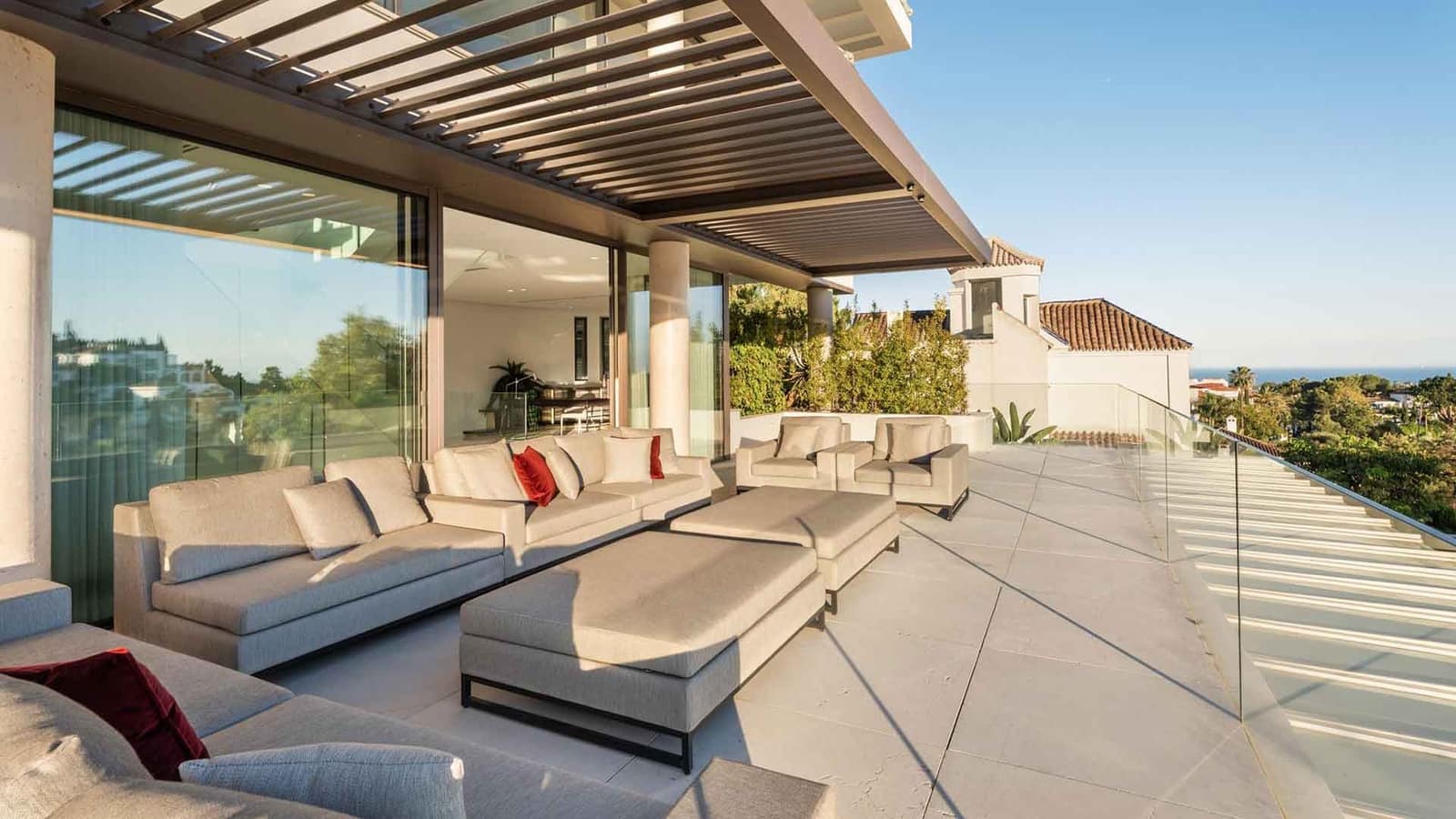 5 quarto Moradia para venda em La Quinta com piscina - 4 950 000 € (Ref: 9936106)