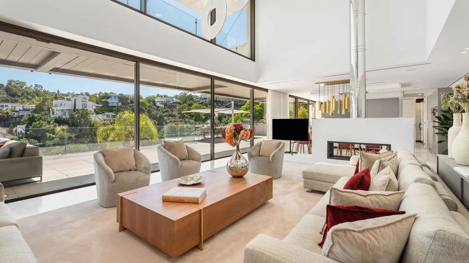 5 quarto Moradia para venda em La Quinta com piscina - 4 950 000 € (Ref: 9936106)