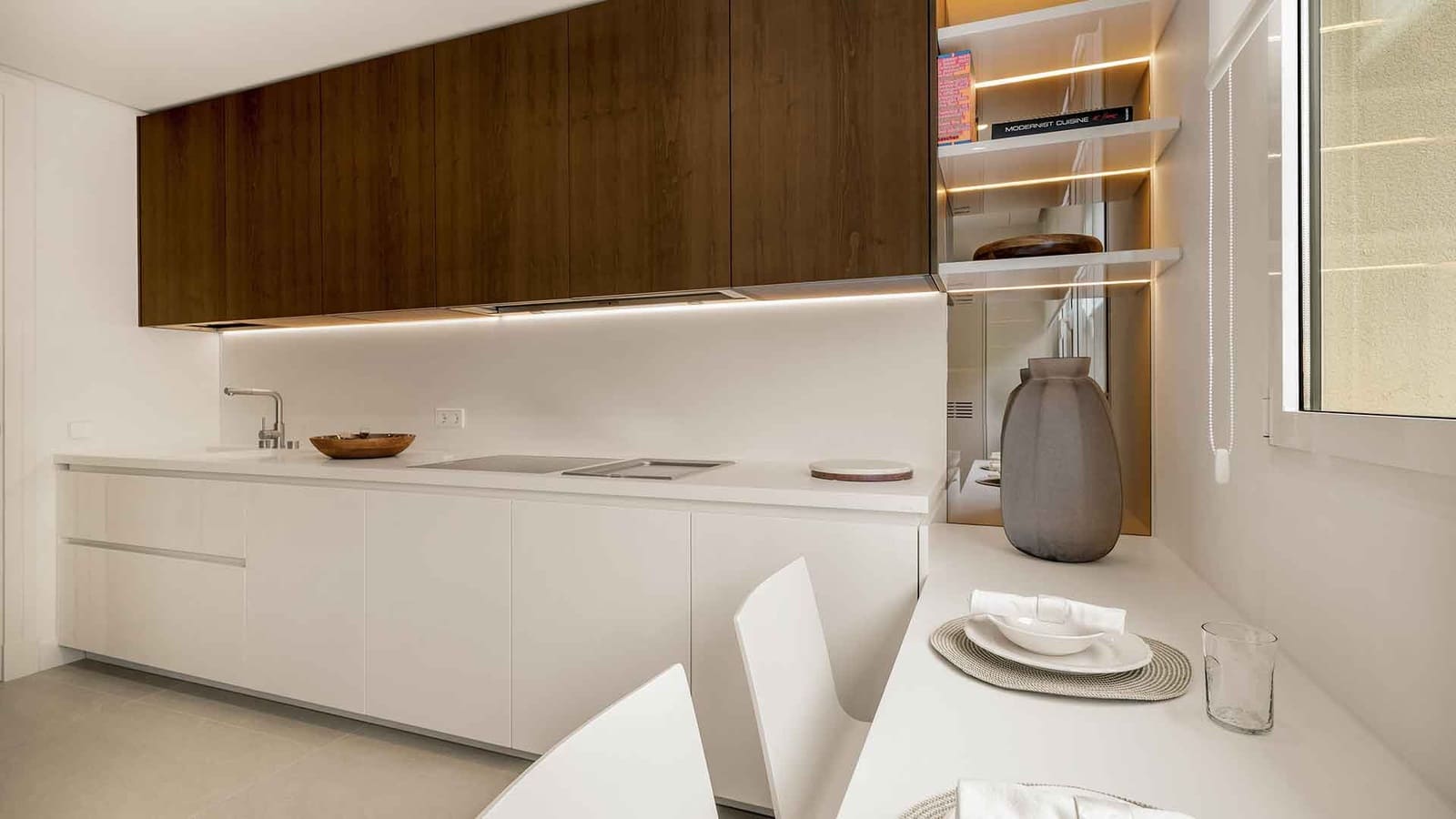 3 bedroom Apartment for sale in Golden Mile with pool - € 2,150,000 (Ref: 9942049)