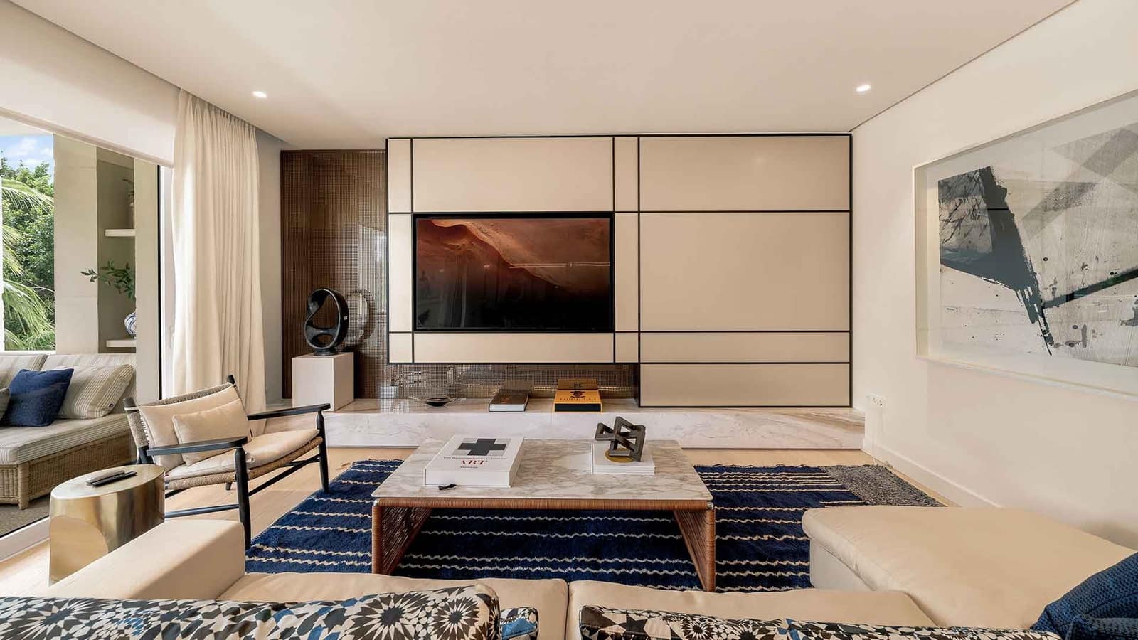 3 bedroom Apartment for sale in Golden Mile with pool - € 2,150,000 (Ref: 9942049)