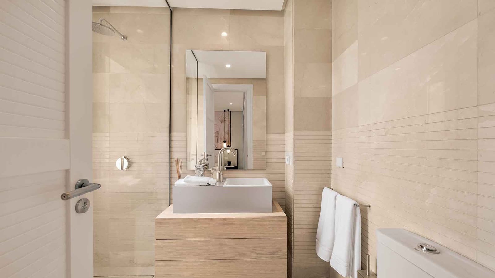 3 bedroom Apartment for sale in Golden Mile with pool - € 2,150,000 (Ref: 9942049)