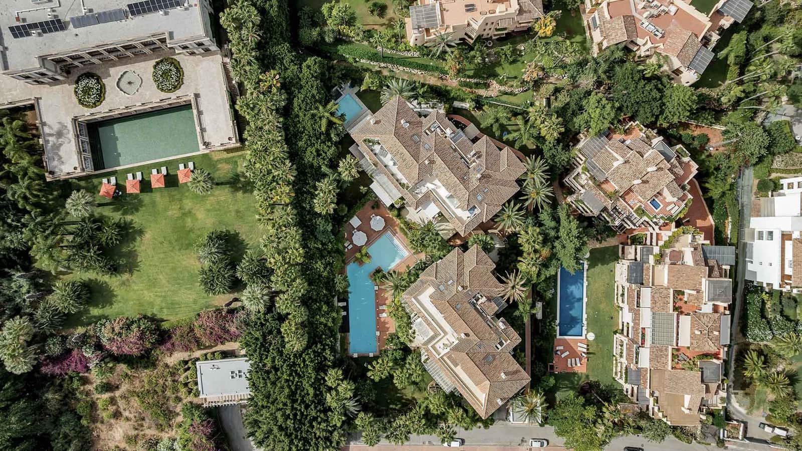 3 bedroom Apartment for sale in Golden Mile with pool - € 2,150,000 (Ref: 9942049)