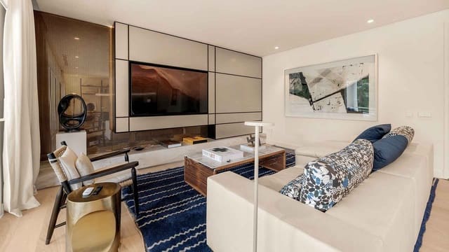 3 sypialnia Apartament na sprzedaż w Lomas De Marbella, Marbella z basenem - 2 150 000 € (Ref: 9942049)
