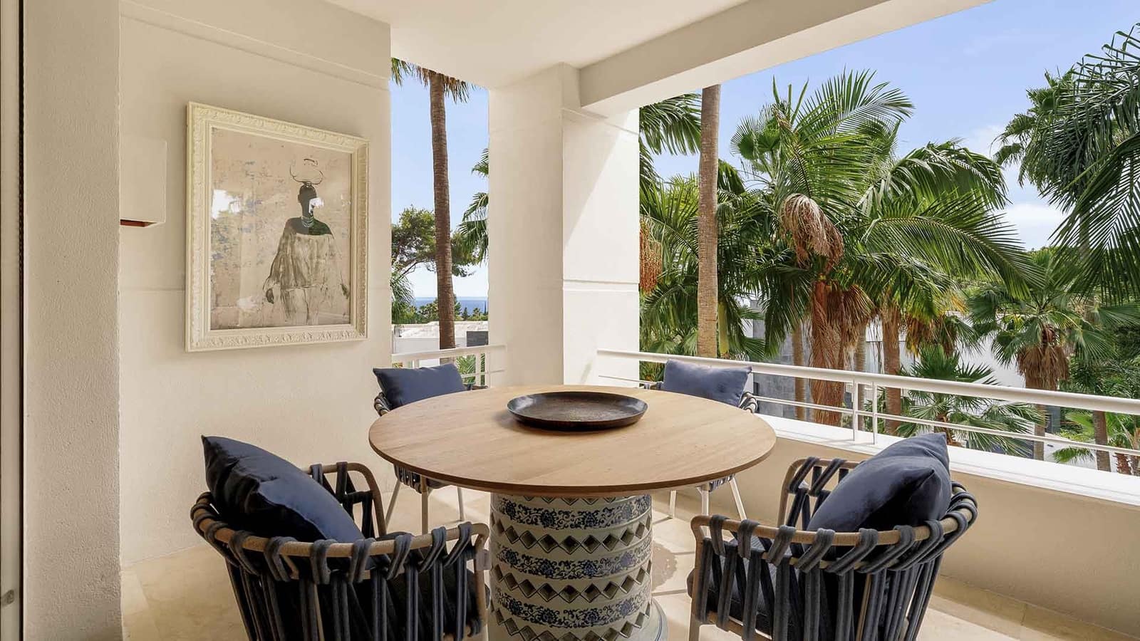 3 bedroom Apartment for sale in Golden Mile with pool - € 2,150,000 (Ref: 9942049)
