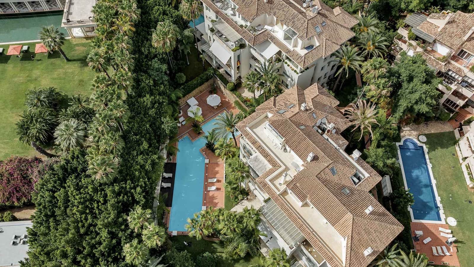 3 bedroom Apartment for sale in Golden Mile with pool - € 2,150,000 (Ref: 9942049)