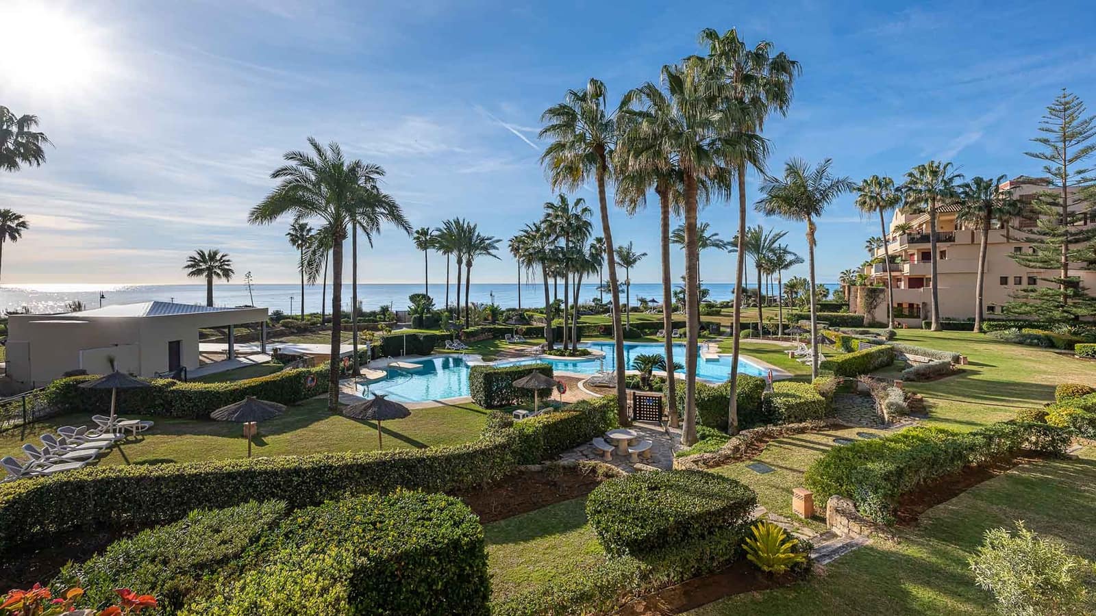 3 Zimmer Apartment zu verkaufen in Estepona mit Pool - 2.995.000 € (Ref: 9953968)