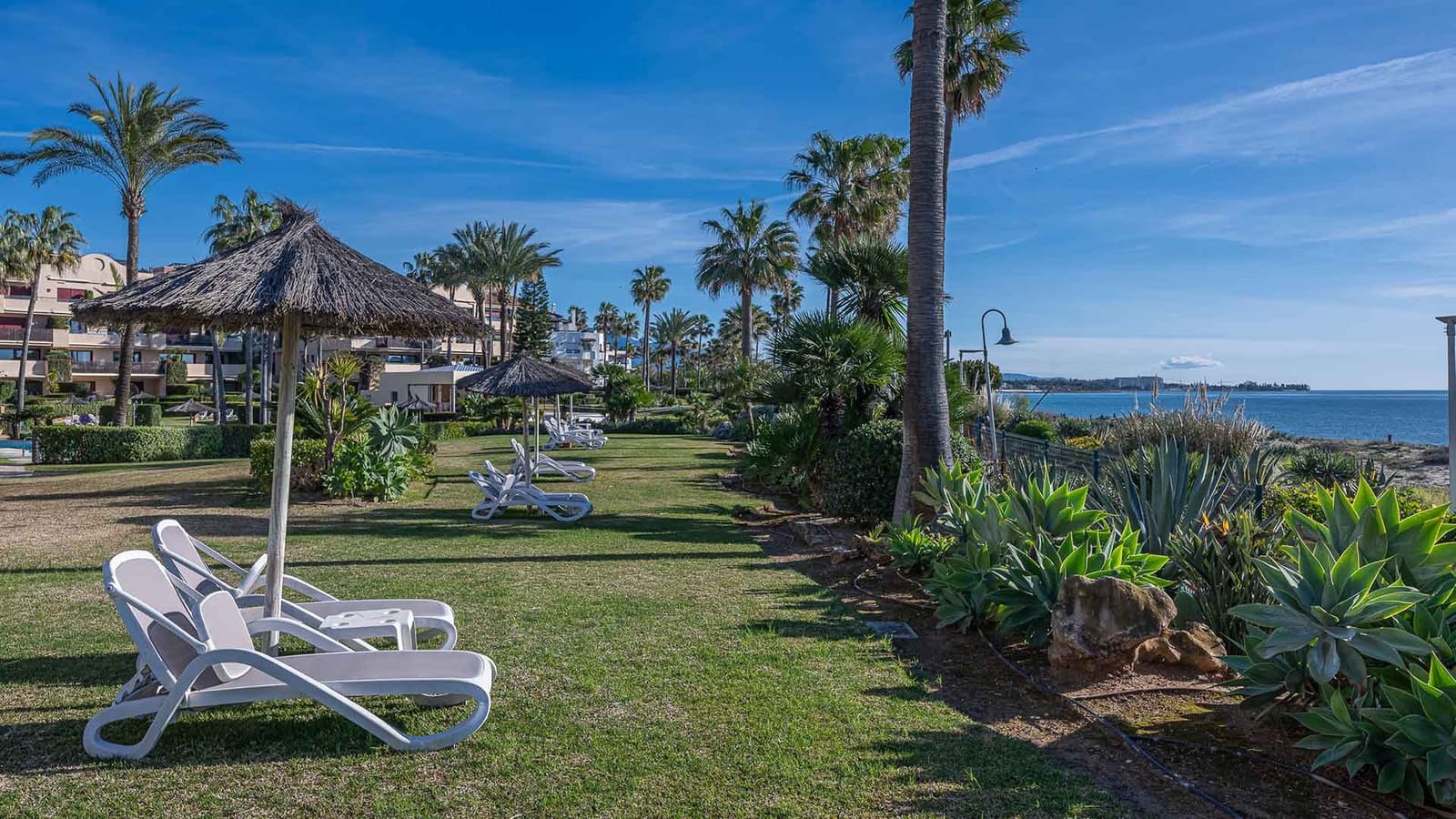 3 Zimmer Apartment zu verkaufen in Estepona mit Pool - 2.995.000 € (Ref: 9953968)