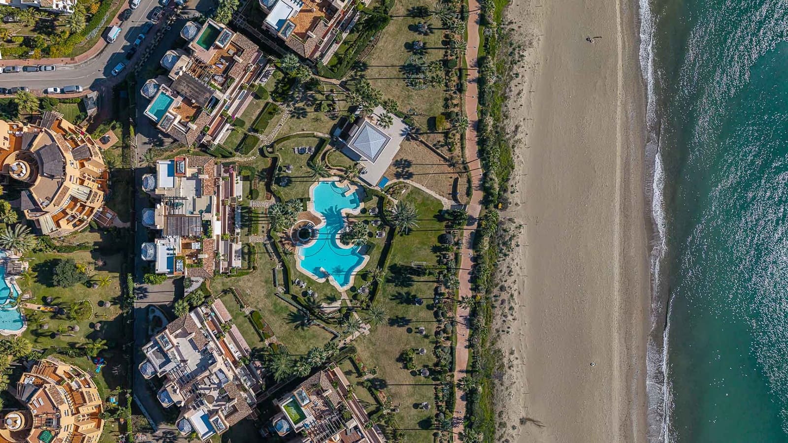 3 Zimmer Apartment zu verkaufen in Estepona mit Pool - 2.995.000 € (Ref: 9953968)