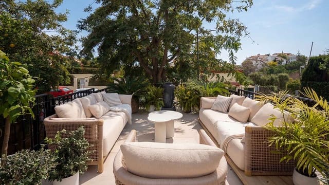5 chambre Maison de Ville à vendre à Lomas De Marbella, Marbella avec piscine - 2 495 000 € (Ref: 9953969)