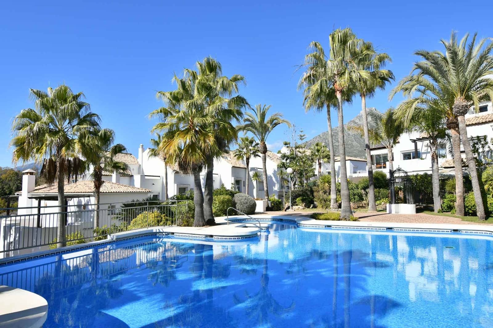 5 chambre Maison de Ville à vendre à Golden Mile avec piscine - 2 495 000 € (Ref: 9953969)