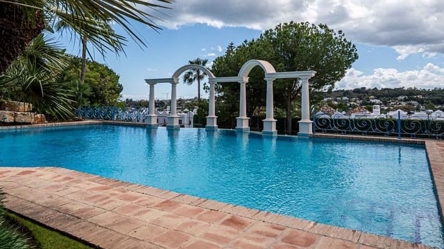 6 sypialnia Willa na sprzedaż w Nueva Andalucía Centro, Marbella z basenem - 6 900 000 € (Ref: 9953971)