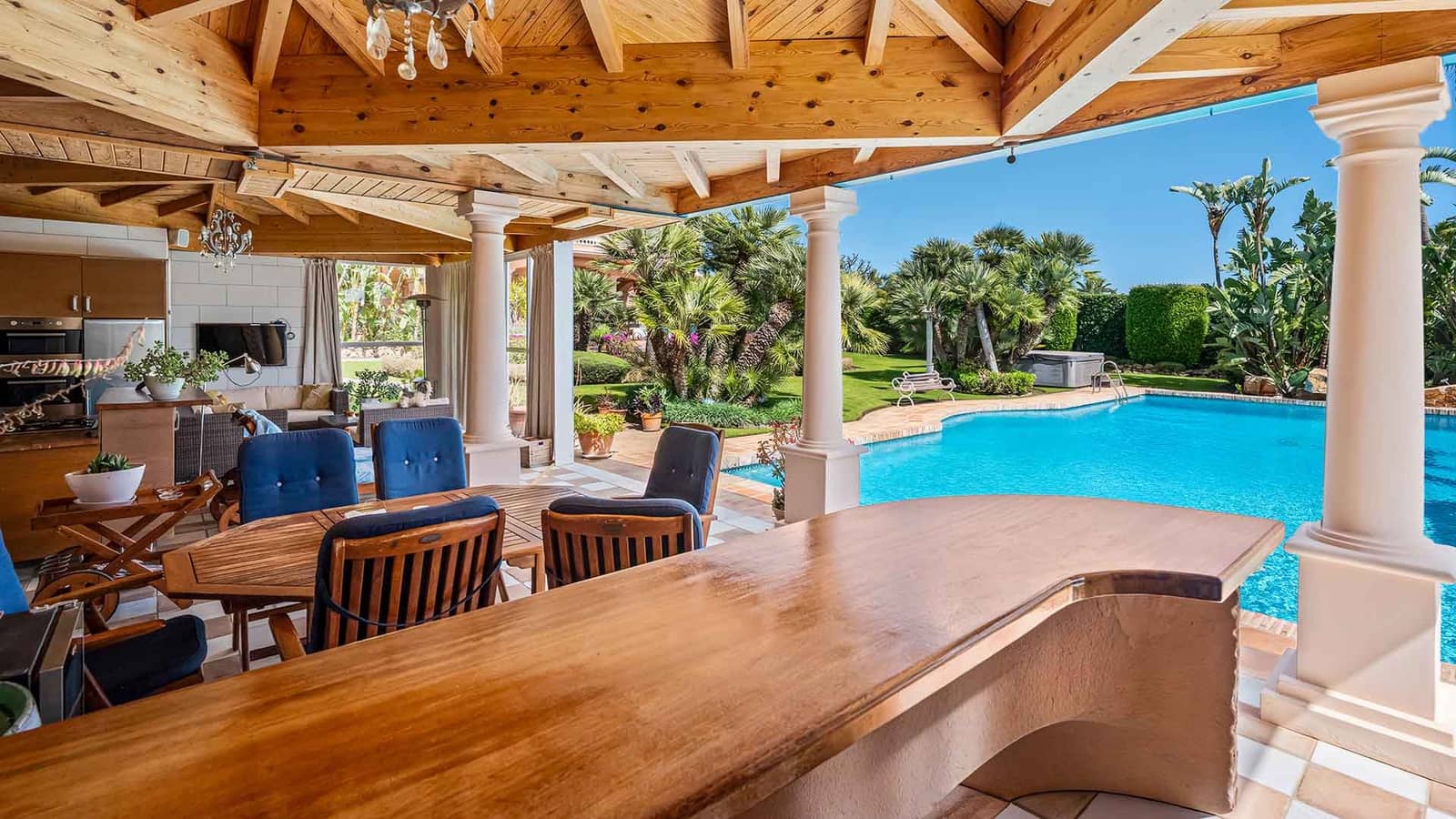 6 camera da letto Villa in vendita in Nueva Andalucia con piscina - 6.900.000 € (Rif: 9953971)