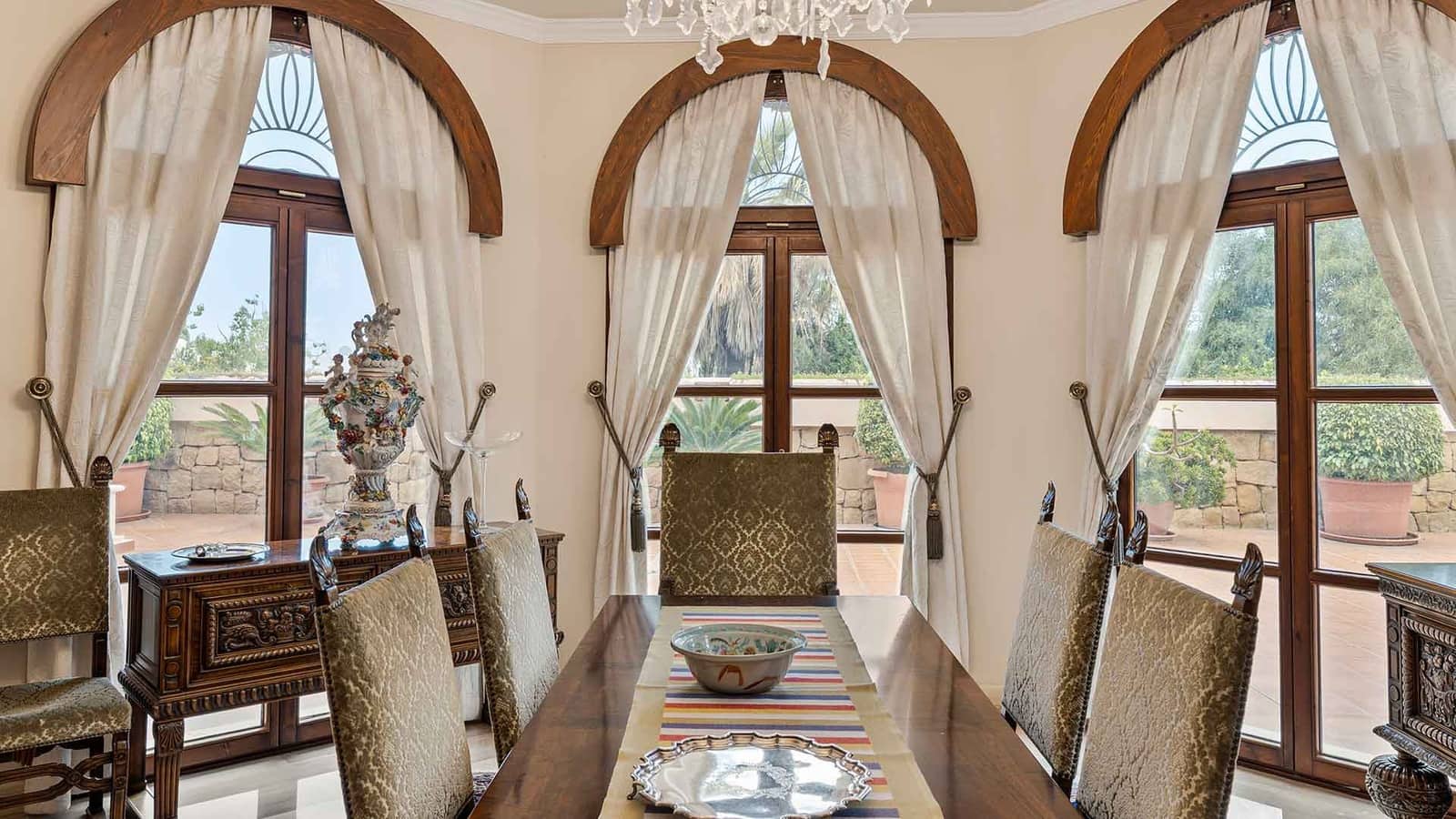 6 camera da letto Villa in vendita in Nueva Andalucia con piscina - 6.900.000 € (Rif: 9953971)