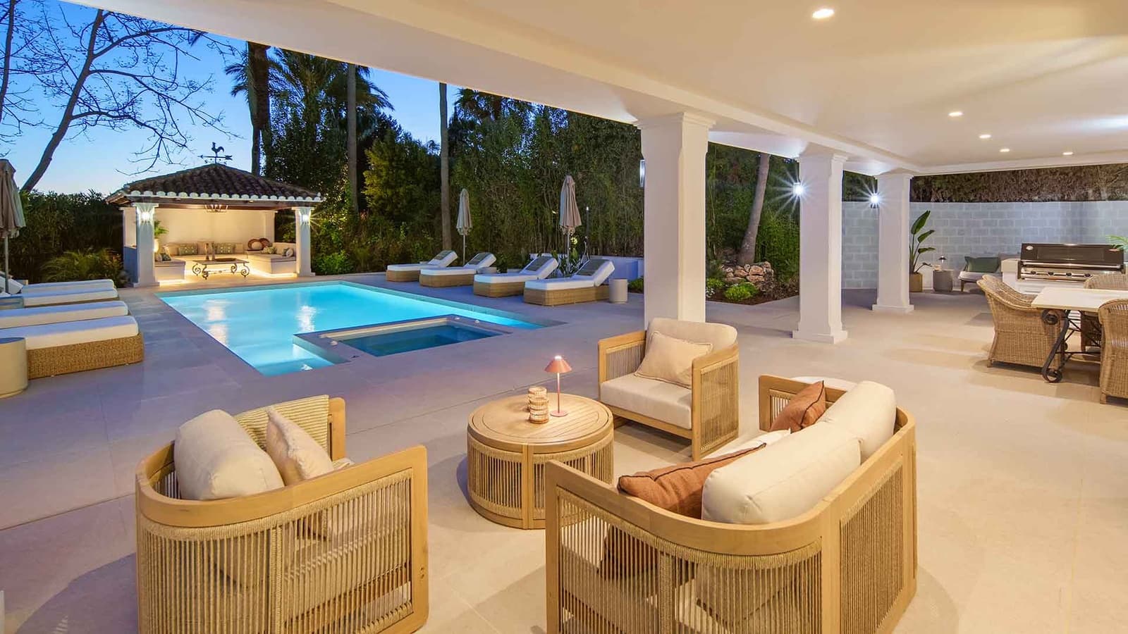 5 camera da letto Villa in vendita in Nueva Andalucia con piscina - 5.995.000 € (Rif: 9953972)
