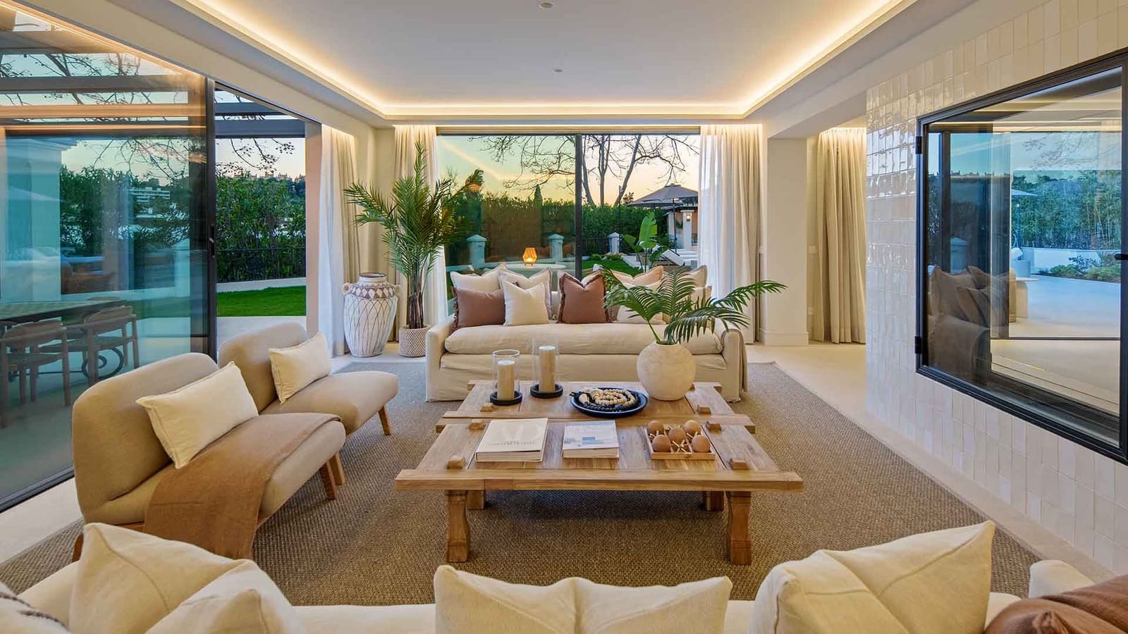 5 camera da letto Villa in vendita in Nueva Andalucia con piscina - 5.995.000 € (Rif: 9953972)