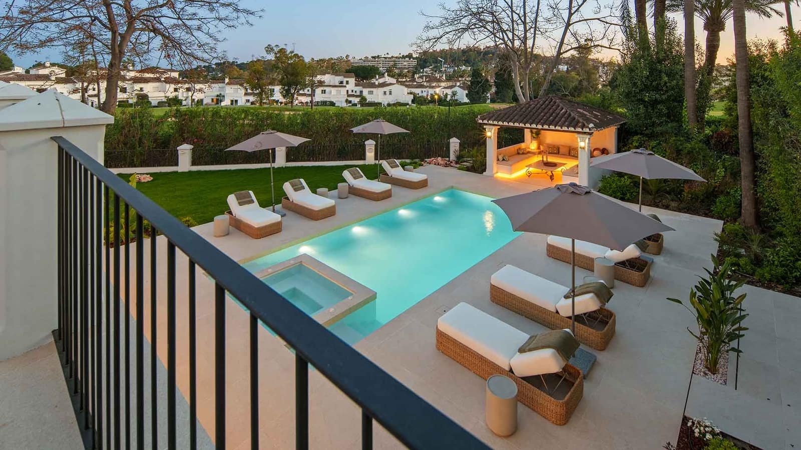 5 camera da letto Villa in vendita in Nueva Andalucia con piscina - 5.995.000 € (Rif: 9953972)
