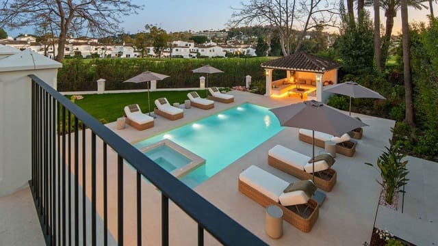 5 sypialnia Willa na sprzedaż w Nueva Andalucía Centro, Marbella z basenem - 5 995 000 € (Ref: 9953972)