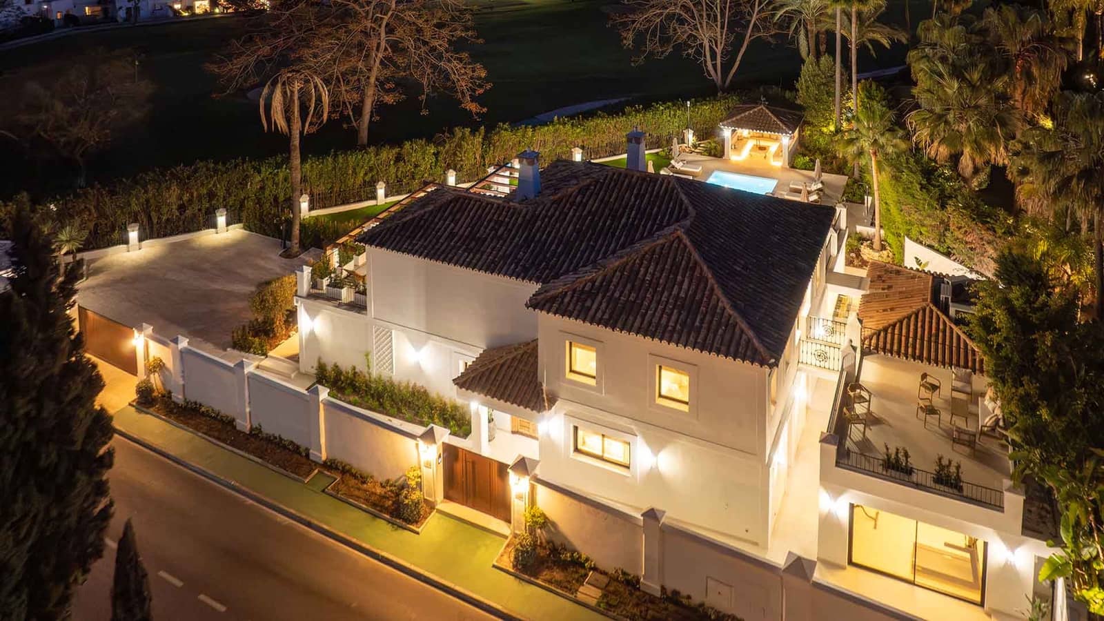5 camera da letto Villa in vendita in Nueva Andalucia con piscina - 5.995.000 € (Rif: 9953972)