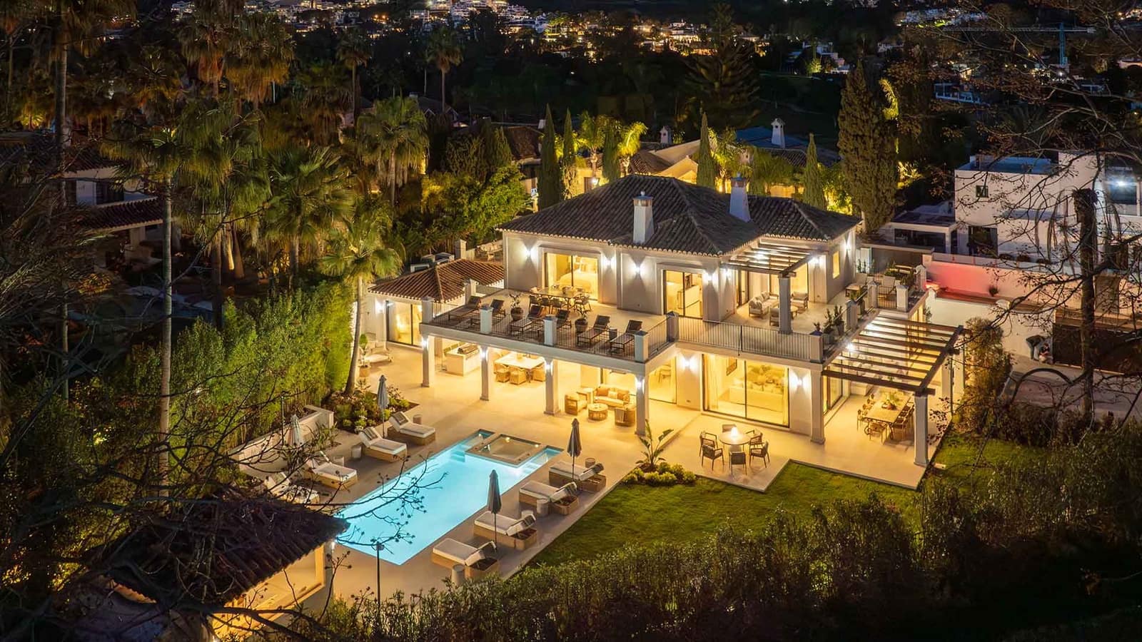 5 camera da letto Villa in vendita in Nueva Andalucia con piscina - 5.995.000 € (Rif: 9953972)