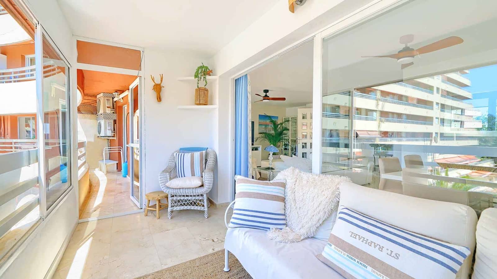 3 chambre Penthouse à vendre à Marbella avec piscine - 1 699 000 € (Ref: 9959472)