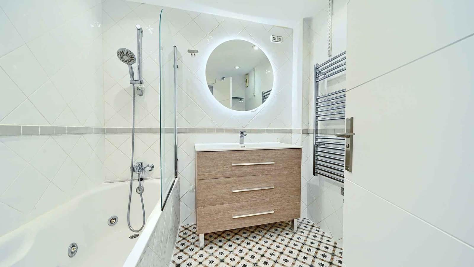 3 chambre Penthouse à vendre à Marbella avec piscine - 1 699 000 € (Ref: 9959472)