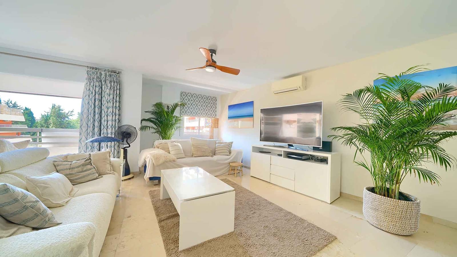 3 chambre Penthouse à vendre à Marbella avec piscine - 1 699 000 € (Ref: 9959472)