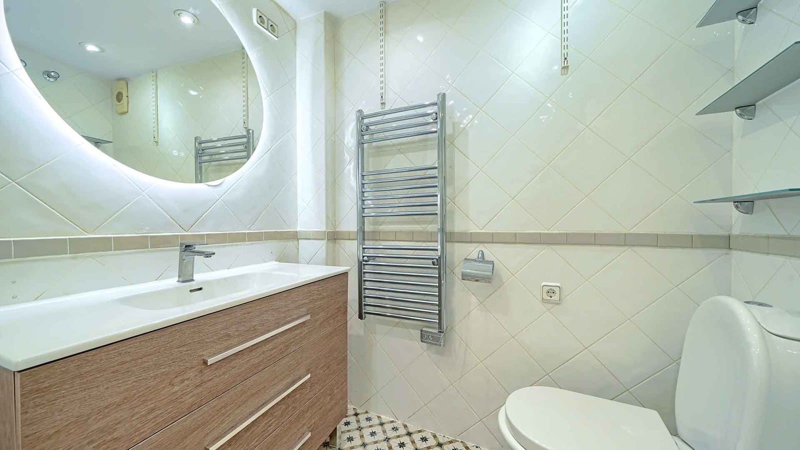 3 chambre Penthouse à vendre à Marbella avec piscine - 1 699 000 € (Ref: 9959472)