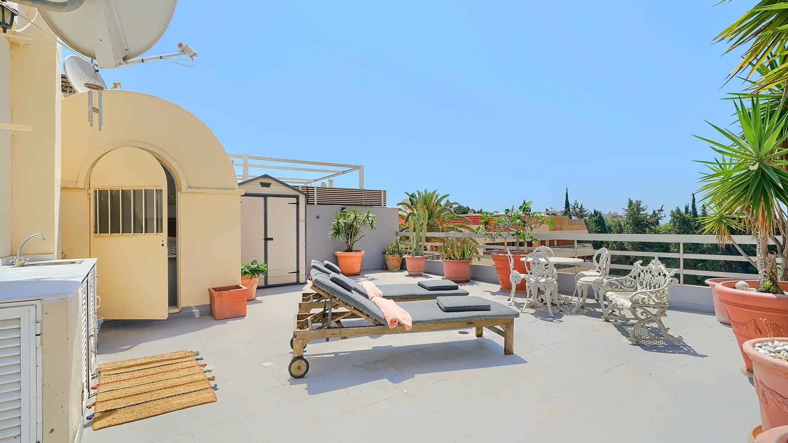 3 chambre Penthouse à vendre à Marbella avec piscine - 1 699 000 € (Ref: 9959472)