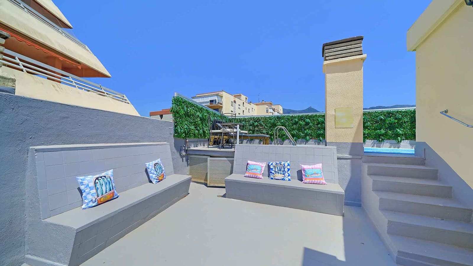 3 chambre Penthouse à vendre à Marbella avec piscine - 1 699 000 € (Ref: 9959472)
