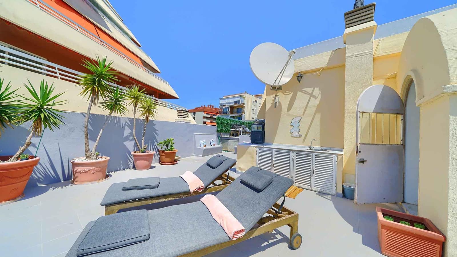 3 chambre Penthouse à vendre à Marbella avec piscine - 1 699 000 € (Ref: 9959472)