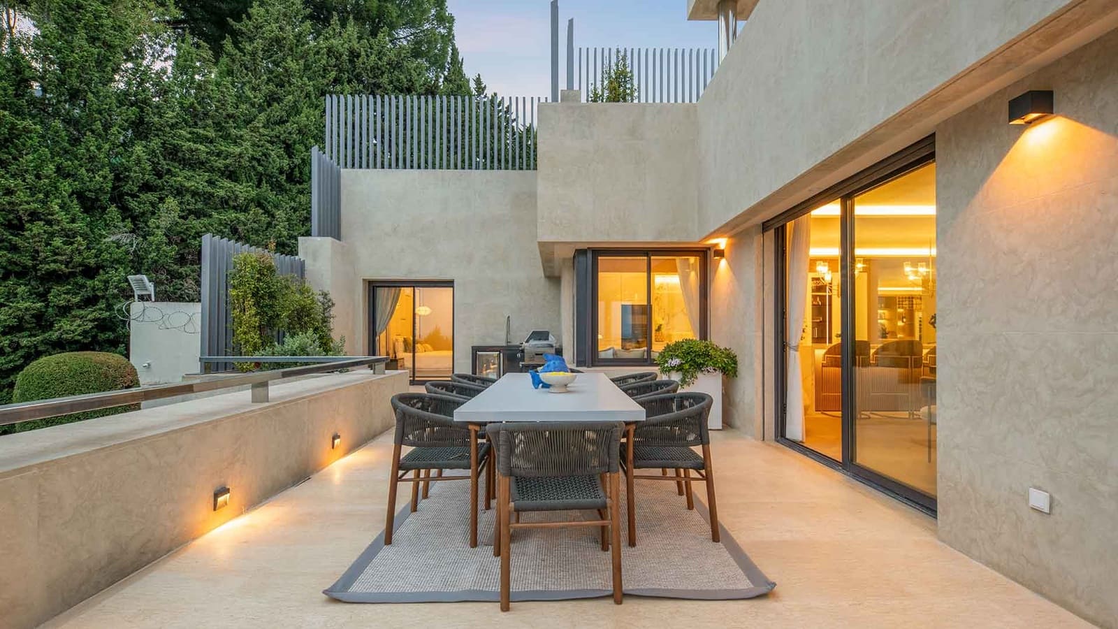 Ático de 5 habitaciones en Nueva Andalucia en venta con piscina - 6.900.000 € (Ref: 9965011)
