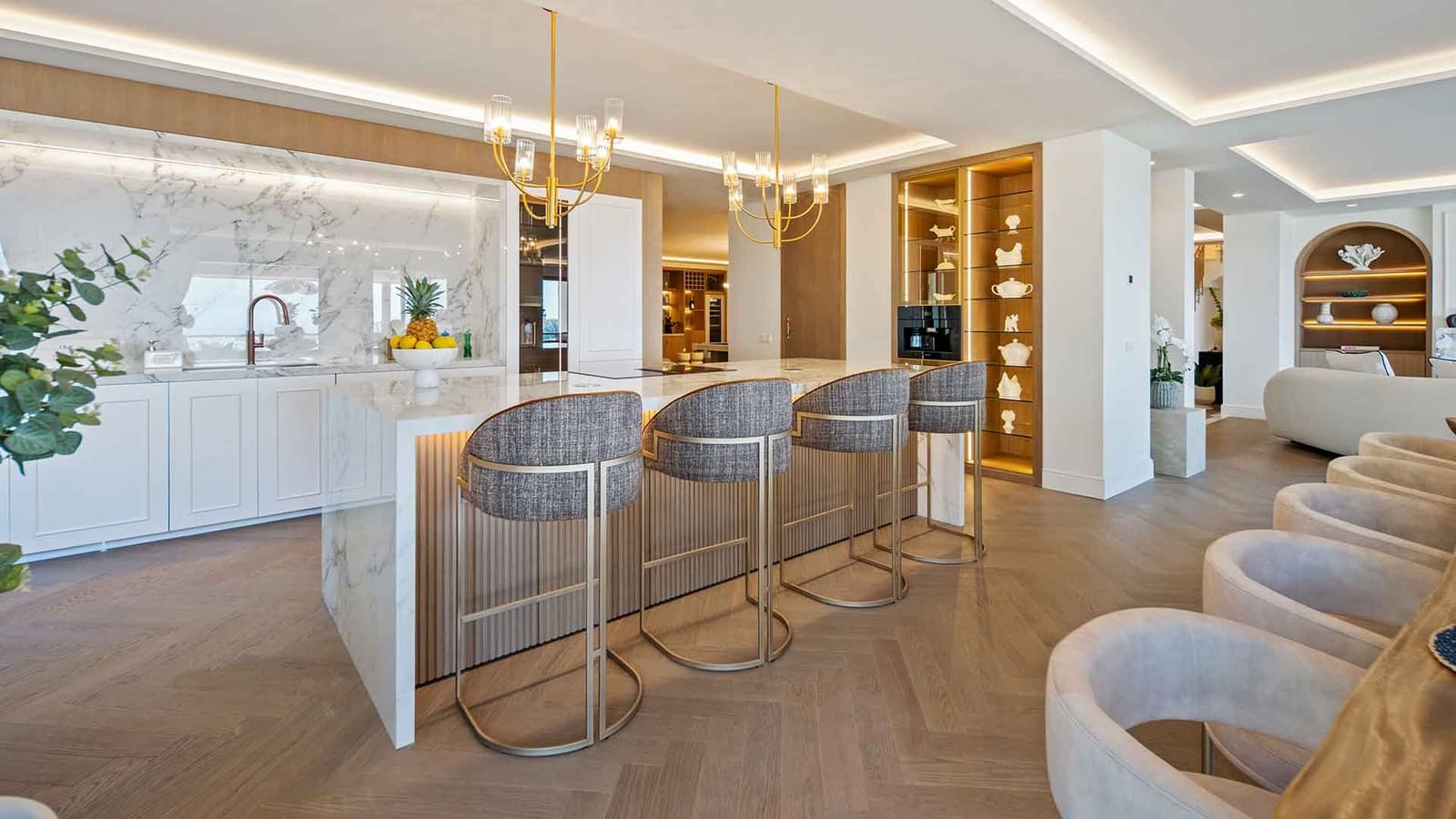 Ático de 5 habitaciones en Nueva Andalucia en venta con piscina - 6.900.000 € (Ref: 9965011)