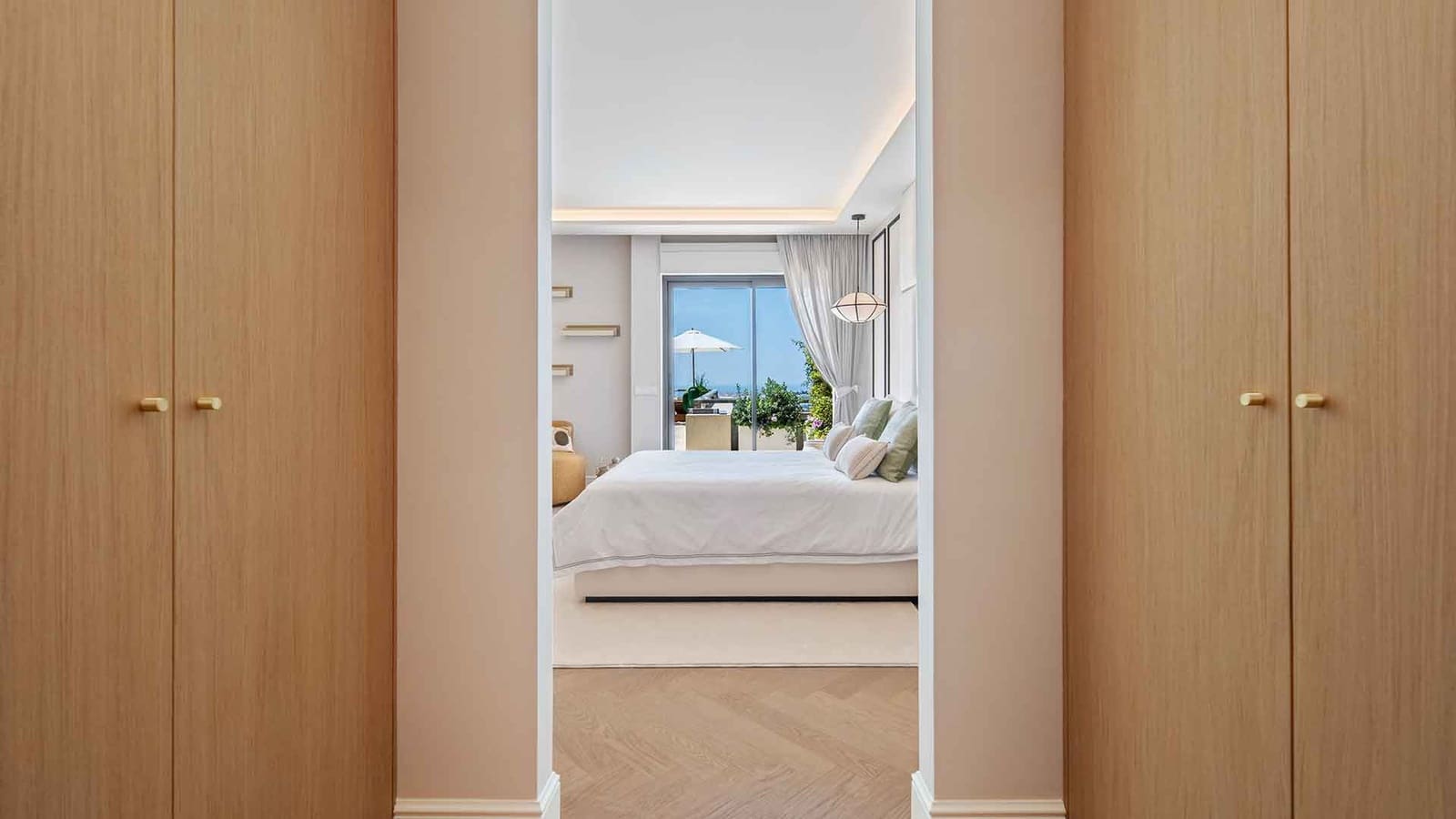 Ático de 5 habitaciones en Nueva Andalucia en venta con piscina - 6.900.000 € (Ref: 9965011)