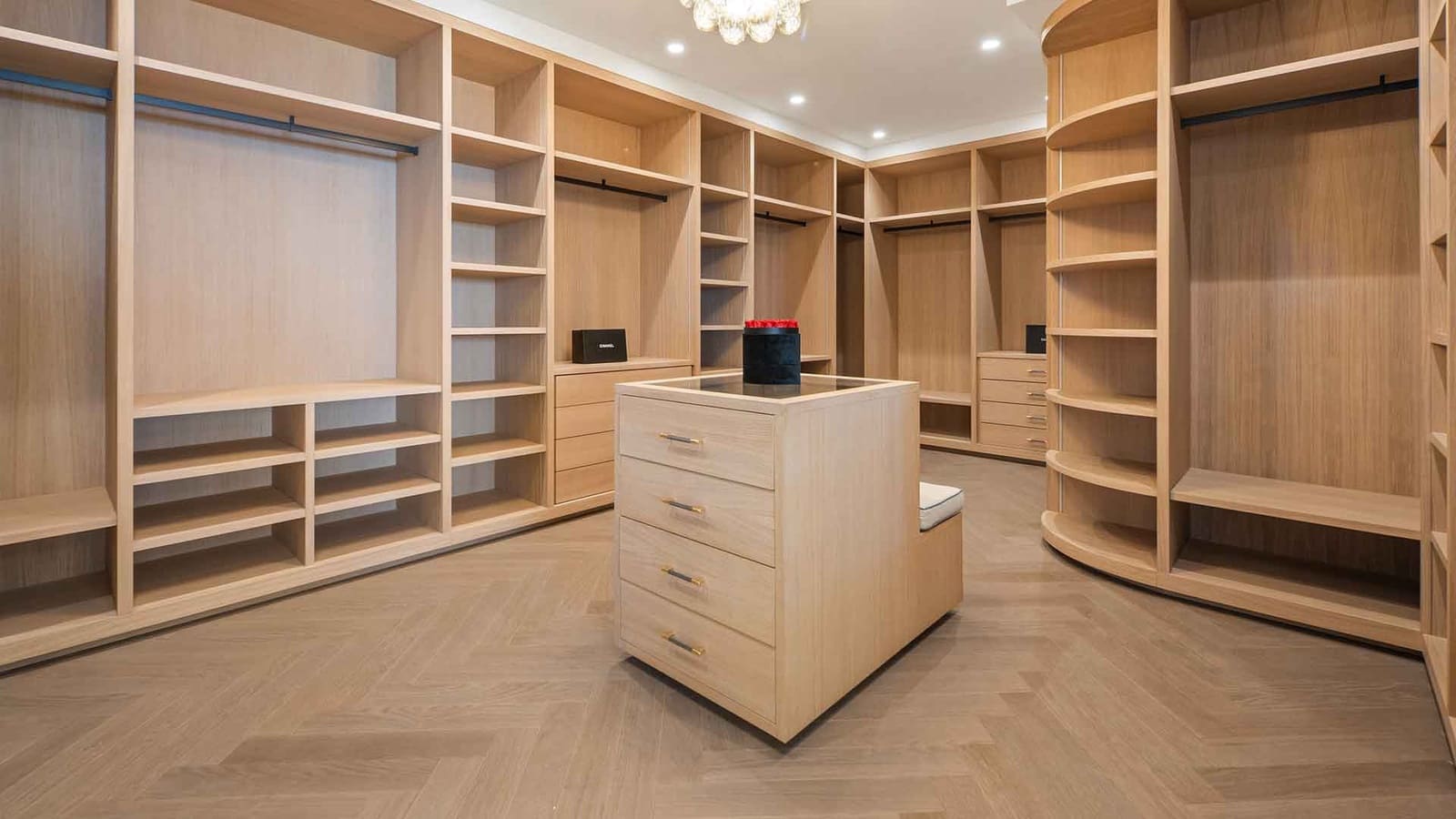 Ático de 5 habitaciones en Nueva Andalucia en venta con piscina - 6.900.000 € (Ref: 9965011)