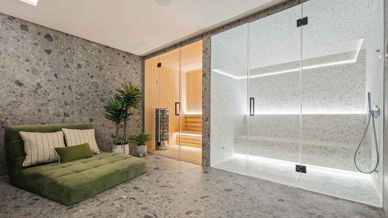 Ático de 5 habitaciones en Nueva Andalucia en venta con piscina - 6.900.000 € (Ref: 9965011)