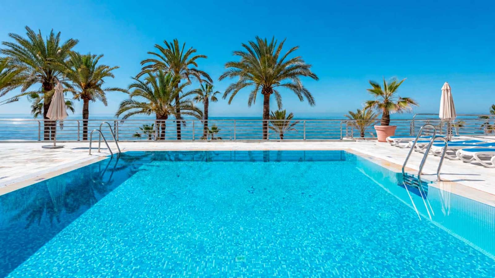 2 bedroom Apartment for sale in Golden Mile with pool - € 1,260,000 (Ref: 9966376)